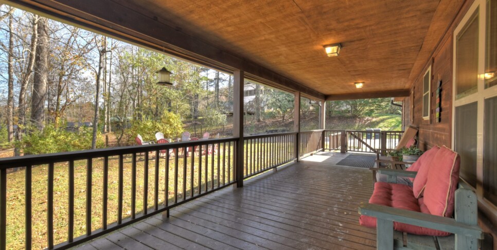 Blairsville Cabin - Moon Tower Cabin - Exterior