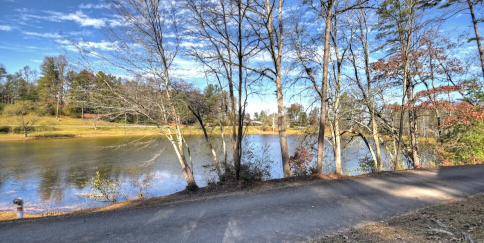 Blairsville Cabin - Moon Tower Cabin - Exterior