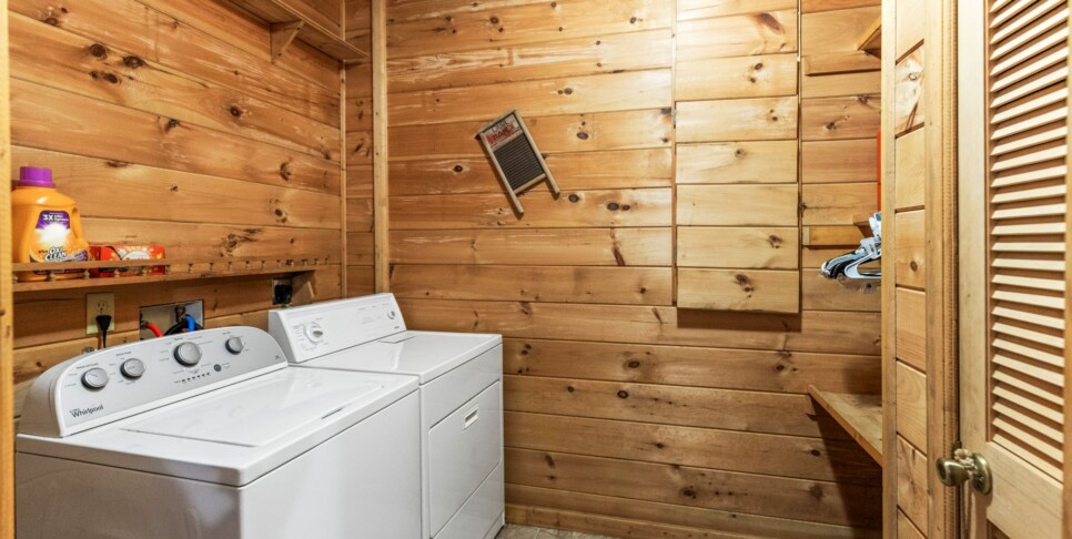 Blue Ridge - Mountain Time - Bathroom