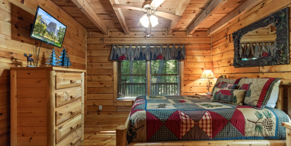 Blue Ridge - Mountain Time - Bedroom