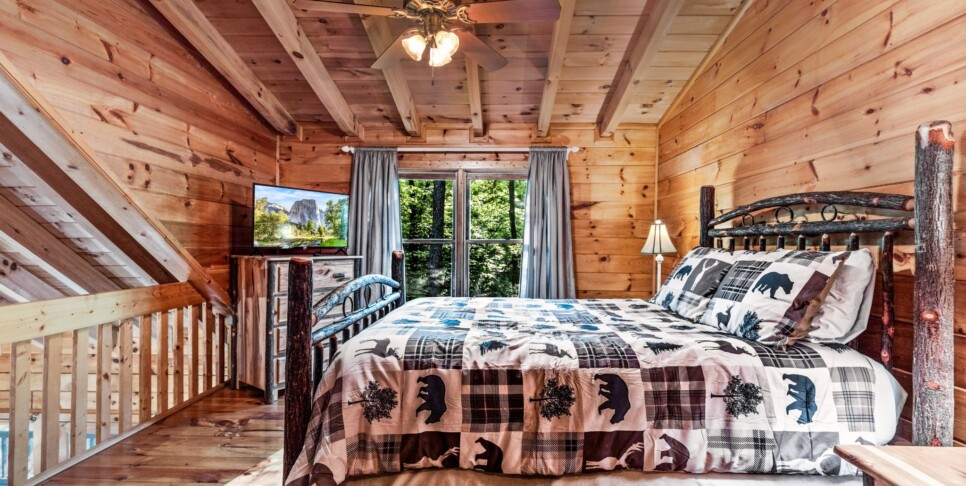 Blue Ridge - Mountain Time - Bedroom