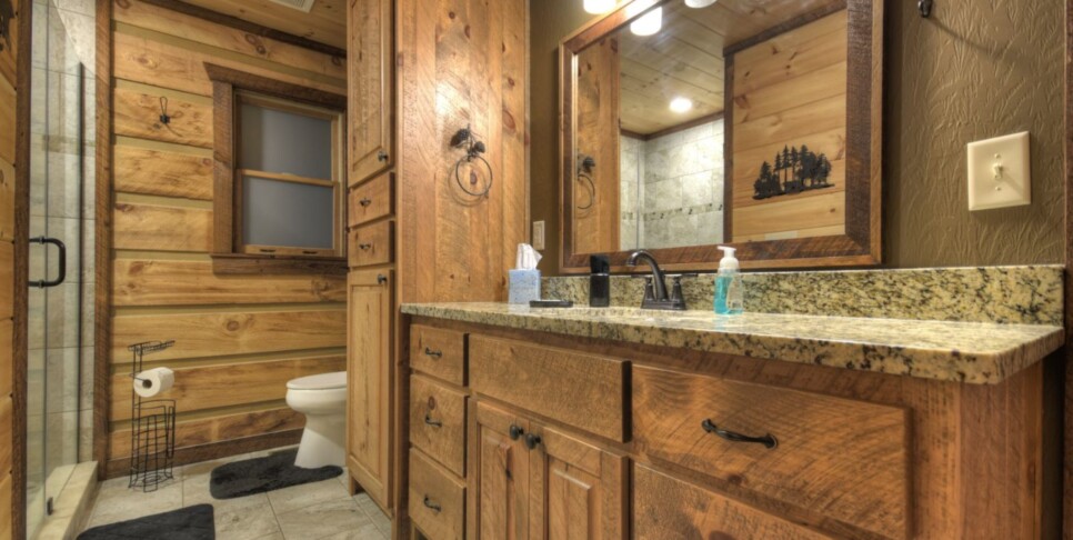 Cherry Log Cabin - The Lost Shepherd - Bathroom