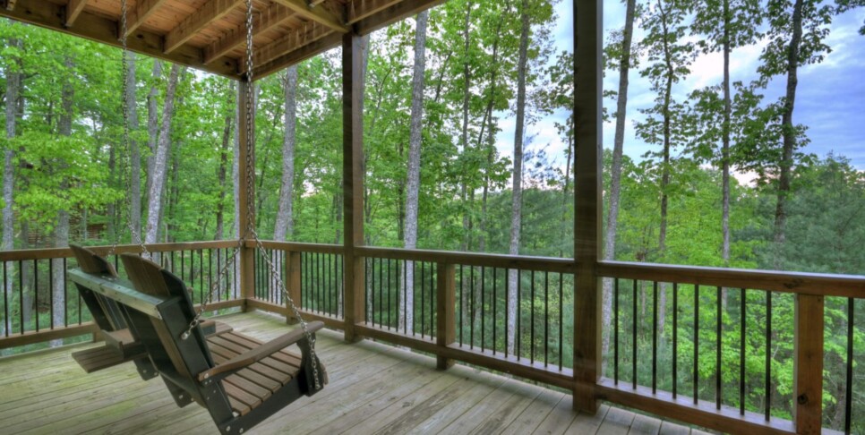 Cherry Log Cabin - The Lost Shepherd - Exterior