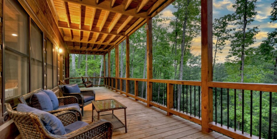 Cherry Log Cabin - The Lost Shepherd - Exterior