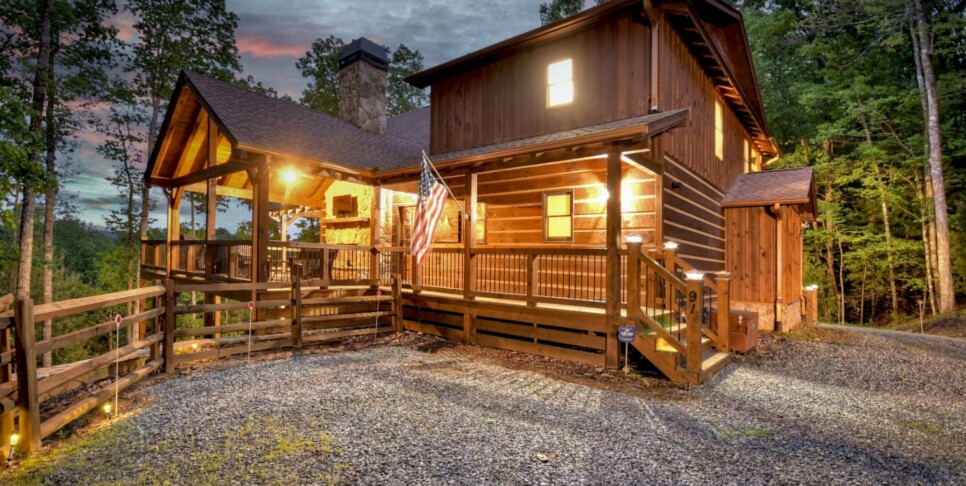 Cherry Log Cabin - The Lost Shepherd - Exterior