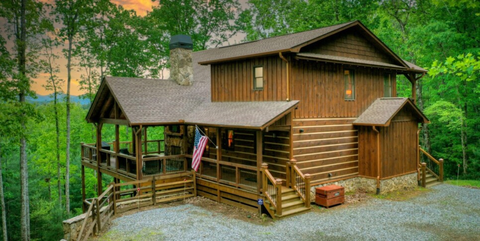 Cherry Log Cabin - The Lost Shepherd - Exterior