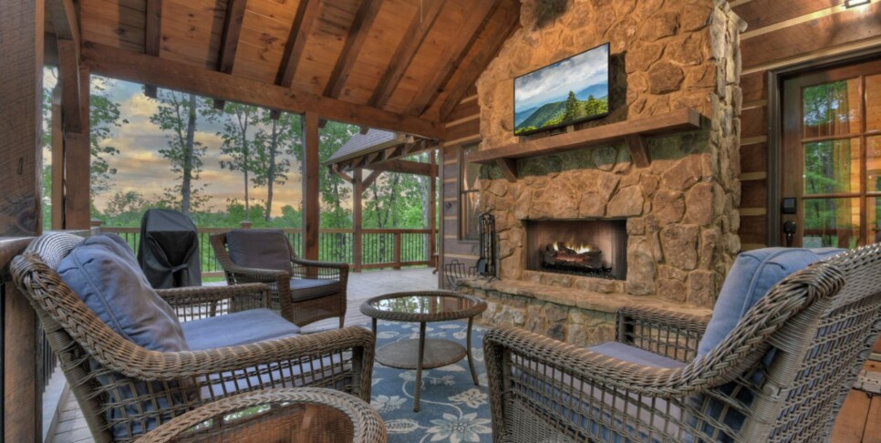 Cherry Log Cabin - The Lost Shepherd - Exterior