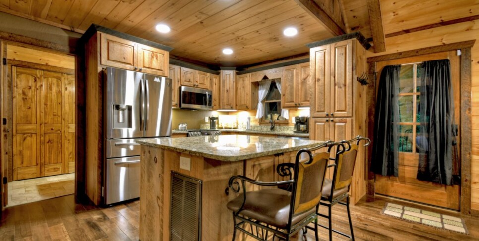 Cherry Log Cabin - The Lost Shepherd - Kitchen