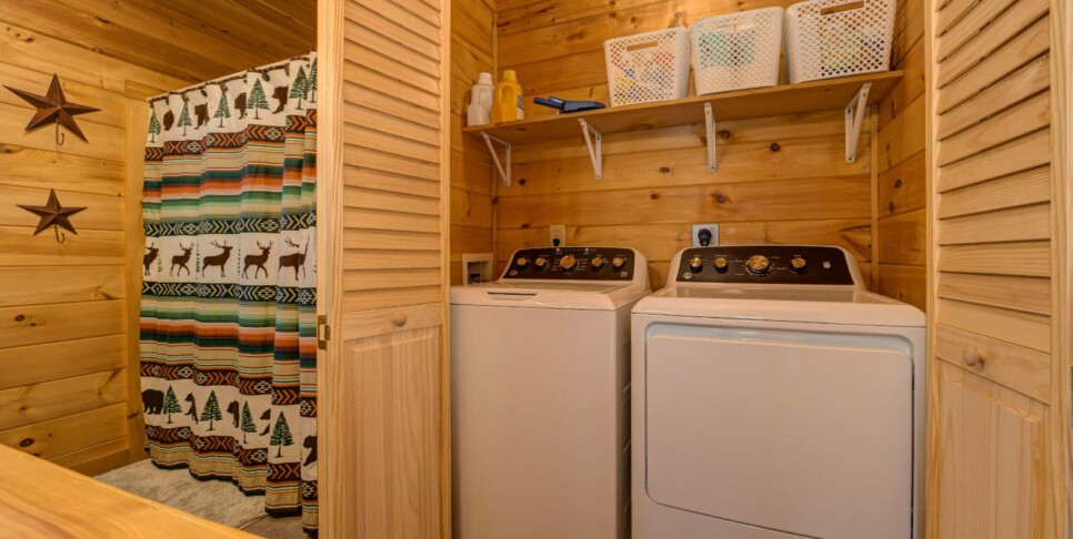 Blue Ridge - Family Time Cabin - Bathroom