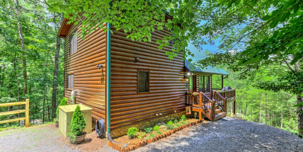 Blue Ridge - Family Time Cabin - Exterior