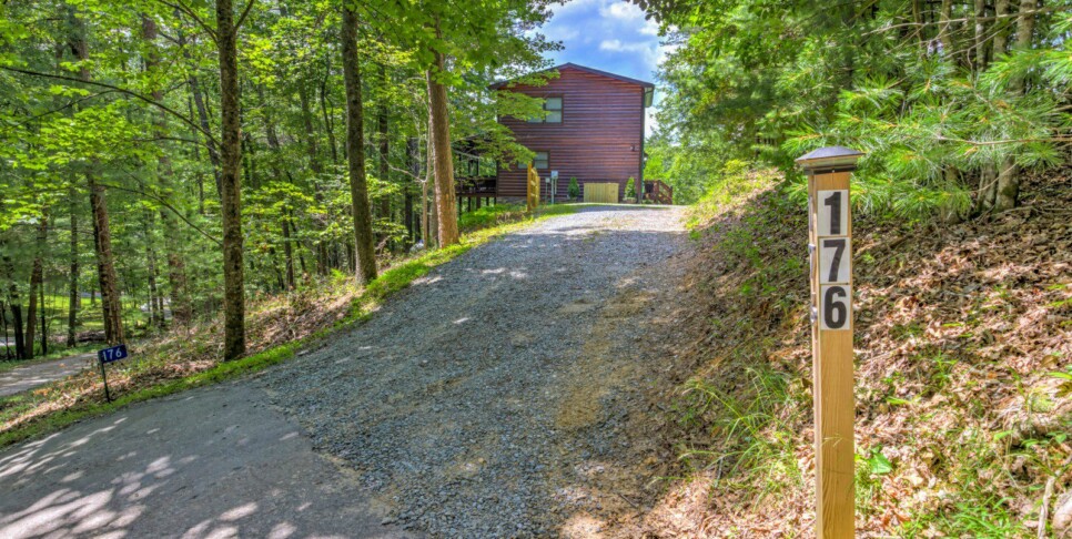 Blue Ridge - Family Time Cabin - Exterior