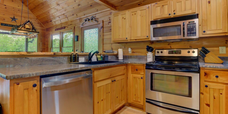 Blue Ridge - Family Time Cabin - Kitchen