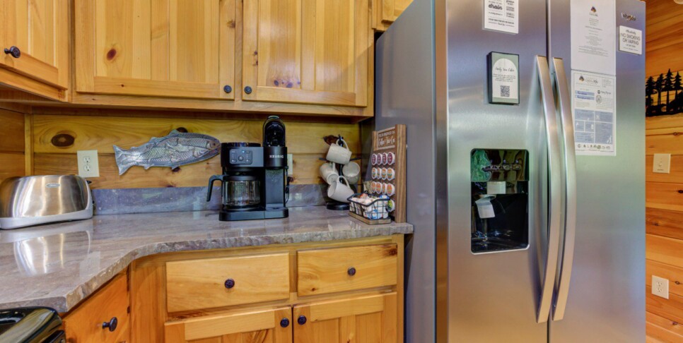 Blue Ridge - Family Time Cabin - Kitchen