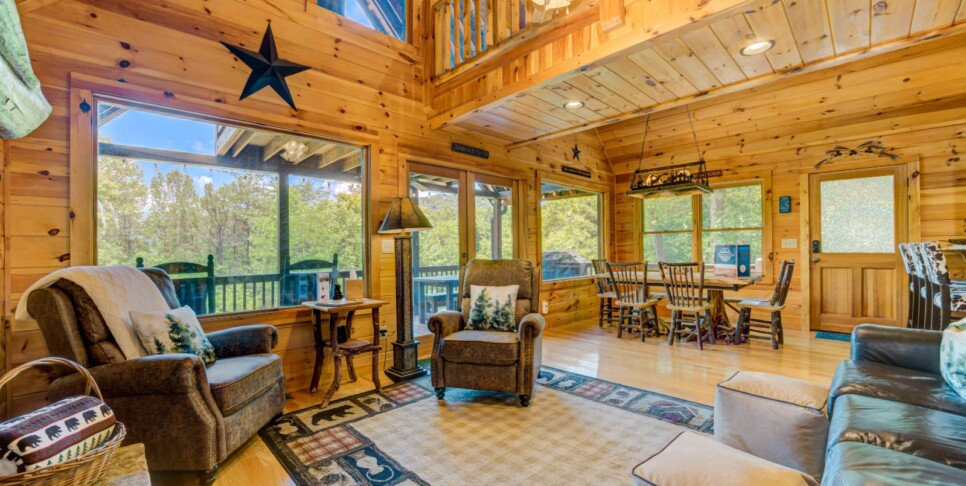 Blue Ridge - Family Time Cabin - Living Room