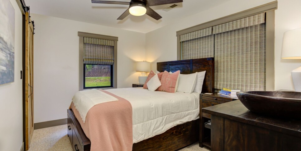 Blue Ridge Cabin - River Cottage of Blue Ridge - Bedroom