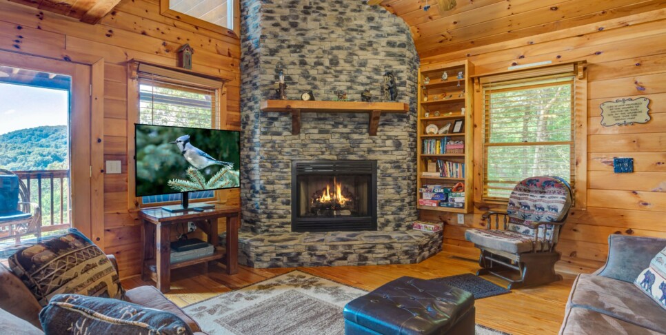 Blue Ridge Cabin - Sunrise Splendor - Living Room