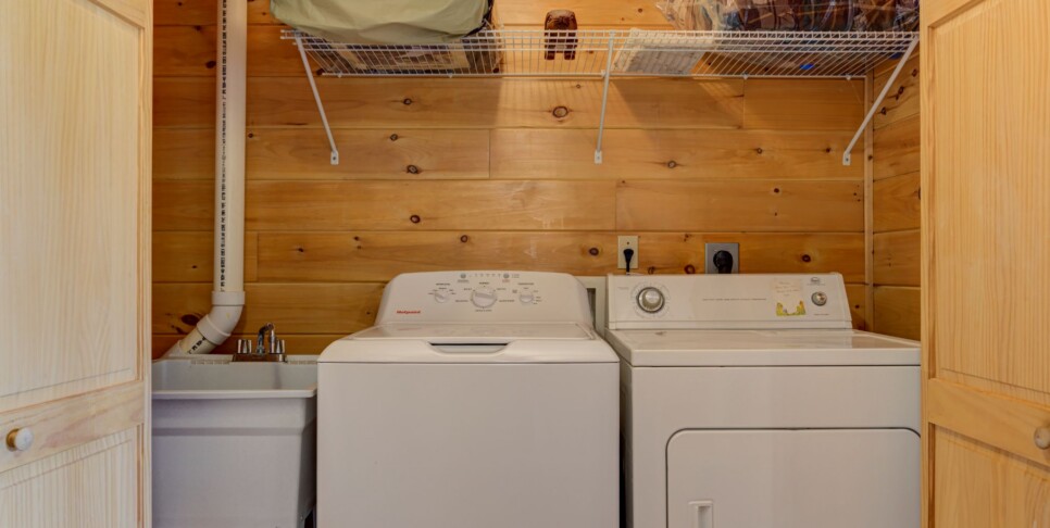 Blue Ridge Cabin - Sunrise Splendor - Laundry