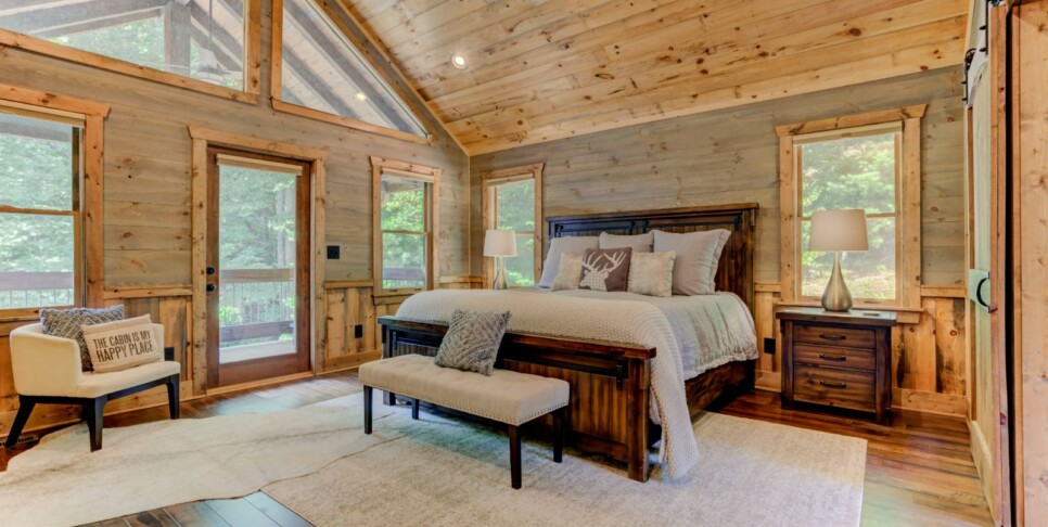 Blue Ridge - Little Creek Cabin - Bedroom