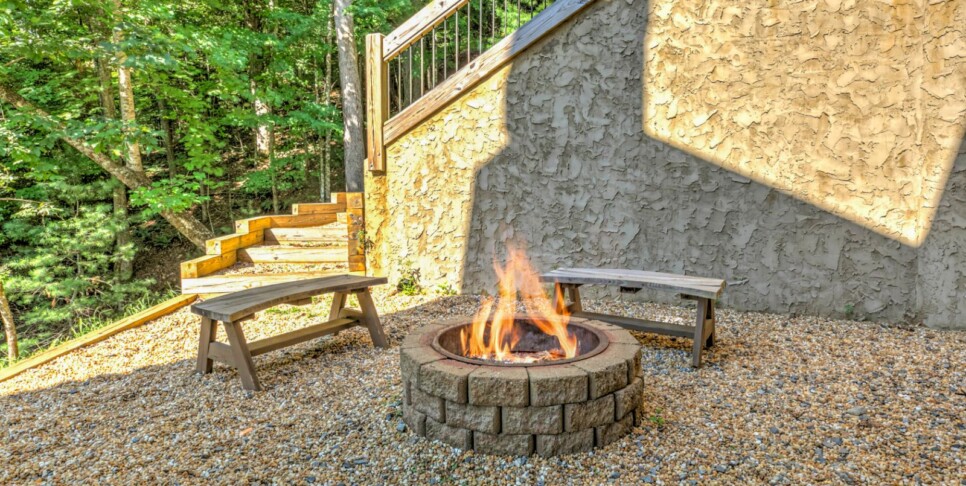 Blue Ridge - Little Creek Cabin - Exterior