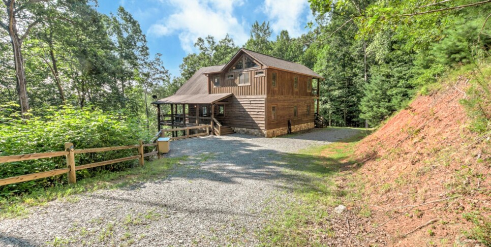 Blue Ridge - Little Creek Cabin - Exterior