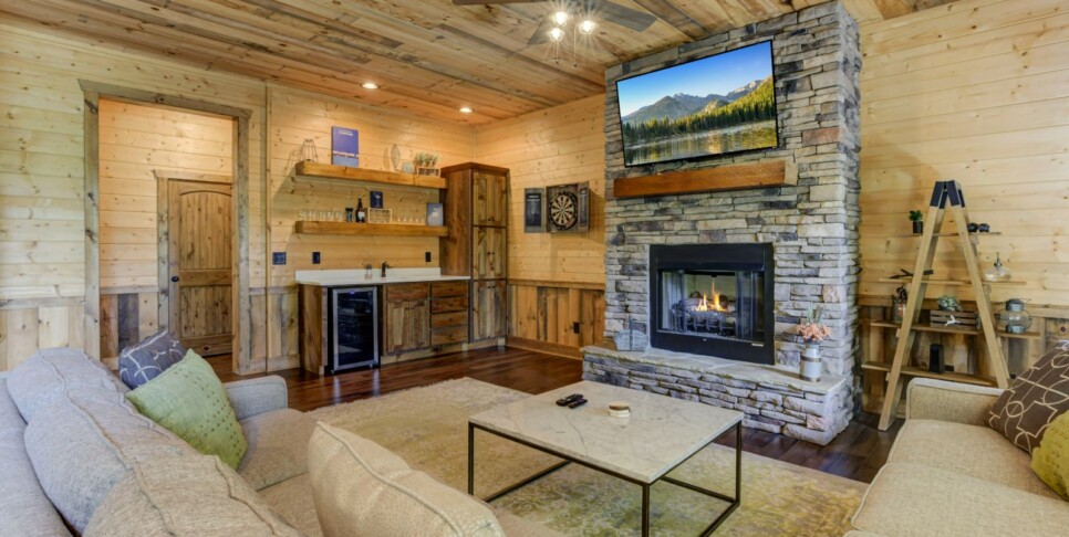 Blue Ridge - Little Creek Cabin - Rec Room