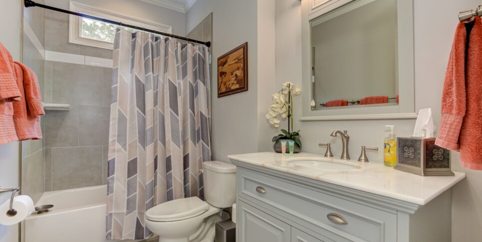 Jasper-The Winchester House-Bathroom