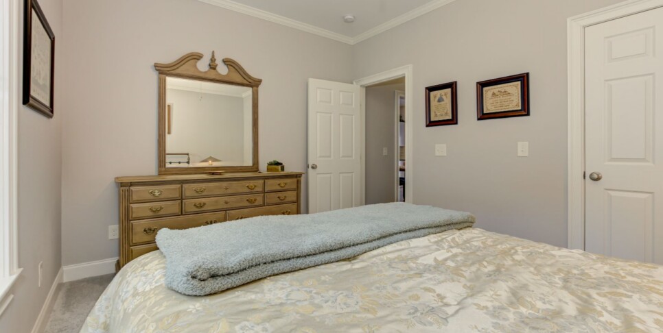 Jasper-The Winchester House-Bedroom