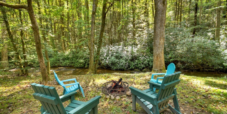 blue-ridge-cabin-rentals-cowboy-cabin-exterior