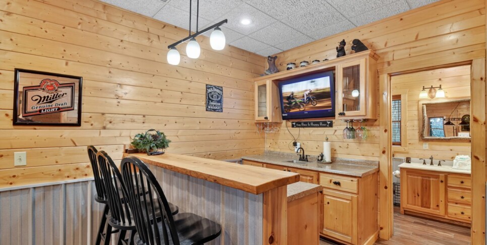 blue ridge astounding river view rec room