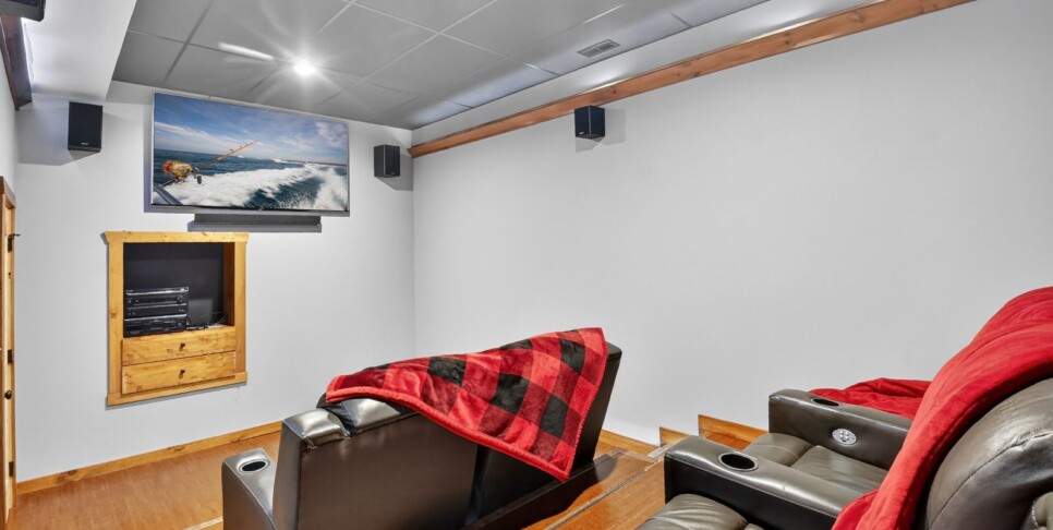 blue ridge awe inspiring mountain view rec room