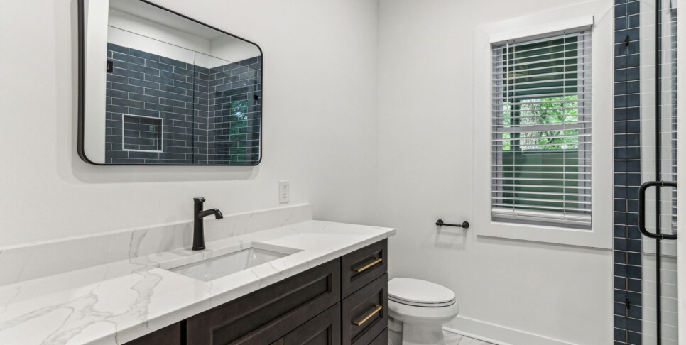 Bent Tree Luxury Bear Lodge Bathroom