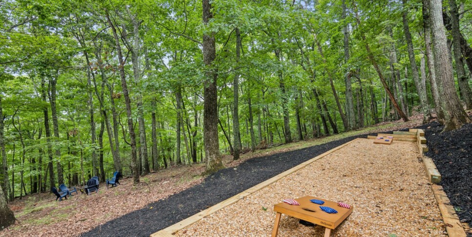 Bent Tree Luxury Bear Lodge Exterior