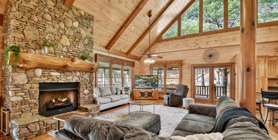 blue ridge kick aska lodge living room