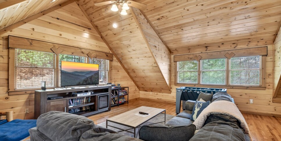blue ridge kick aska lodge rec room