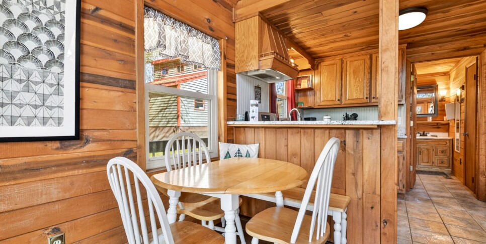 blue ridge serenity woods kitchen