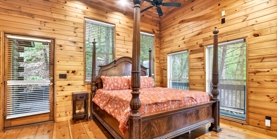 blue ridge wolfpack lodge bedroom