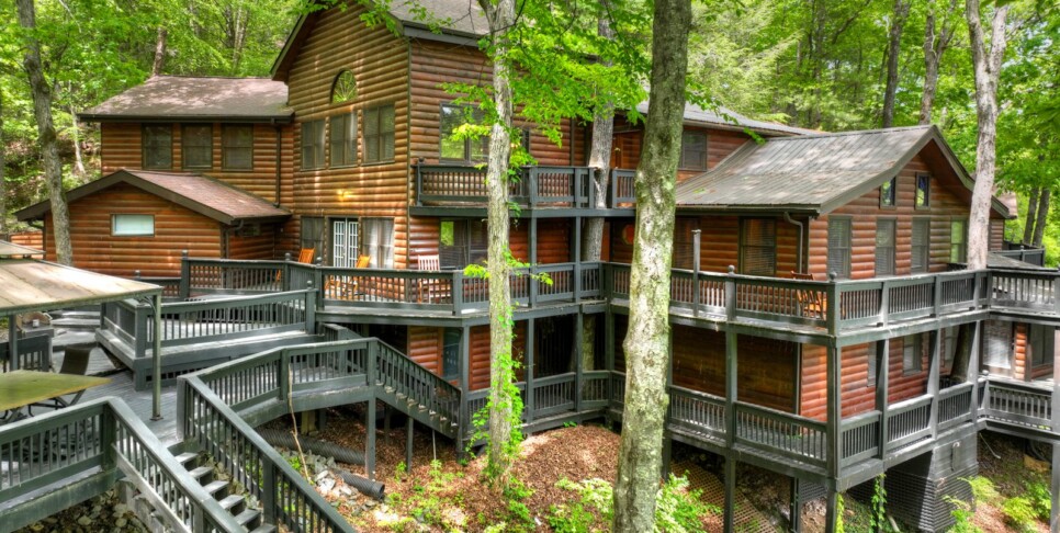 default blue ridge wolfpack lodge exterior