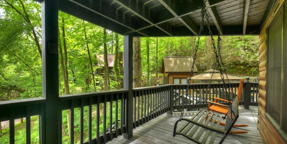 blue ridge wolfpack lodge exterior