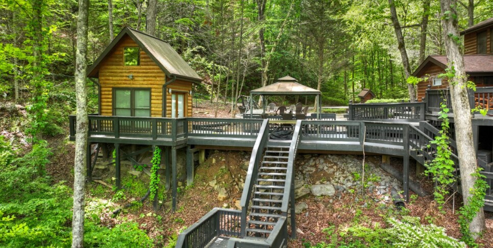default blue ridge wolfpack lodge exterior