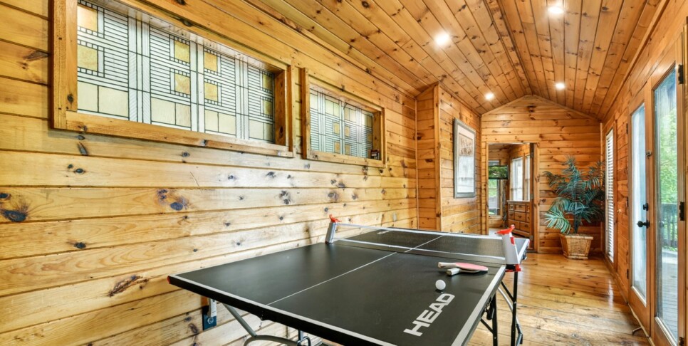 blue ridge wolfpack lodge rec room