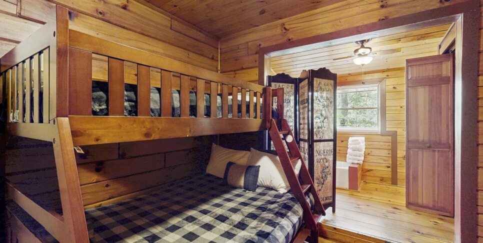 Blue Ridge - Wolfpack Lodge - Temp Photos