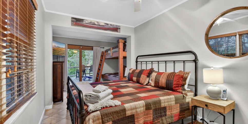 blue ridge riversong on the toccoa bedroom