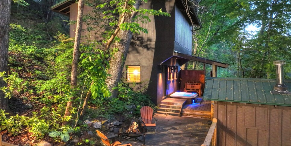 blue ridge riversong on the toccoa exterior