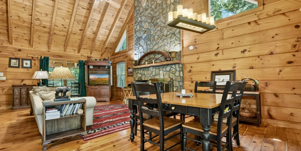 Blue Ridge Chestnut Bearcation Living Room