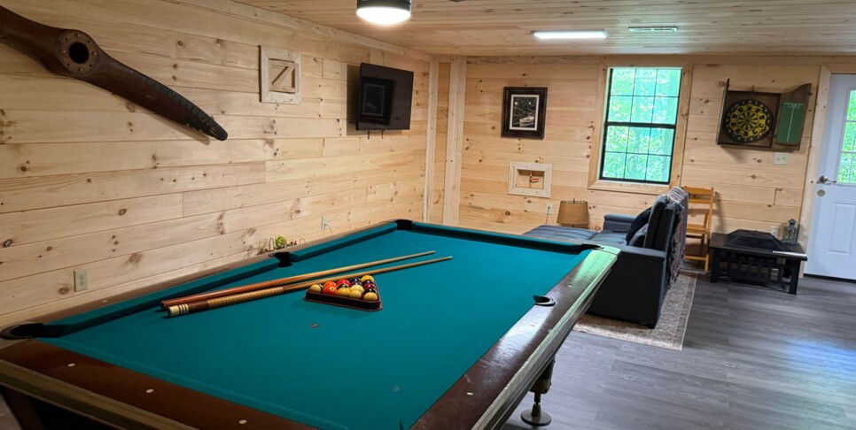 Blue Ridge - Chestnut Bearcation - Temp Photos