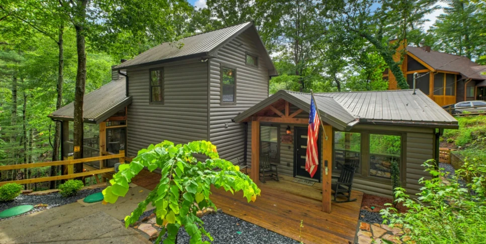 Ellijay The Goathouse Exterior