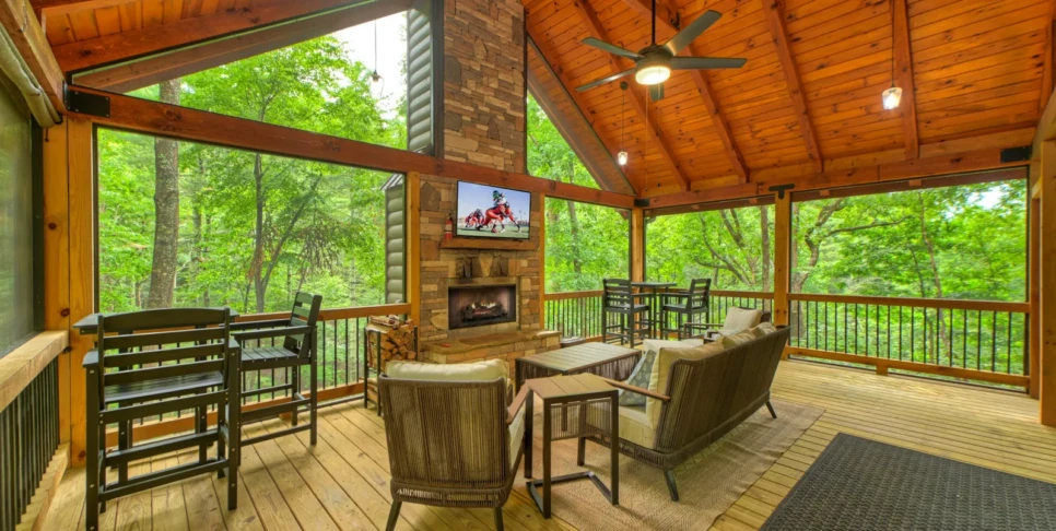 Ellijay The Goathouse Exterior