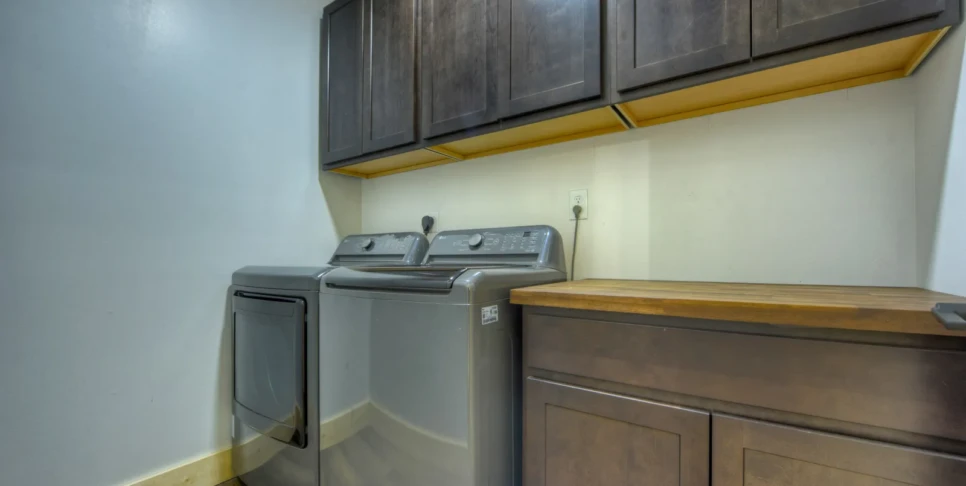 Blue Ridge Retreat On Wolf Creek Bathroom
