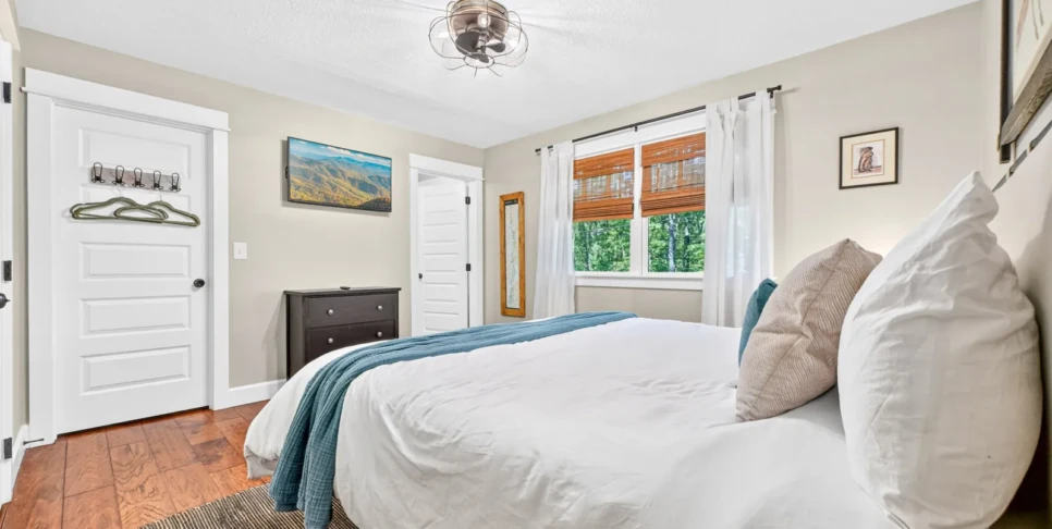 Blue Ridge Davis Hideaway Bedroom