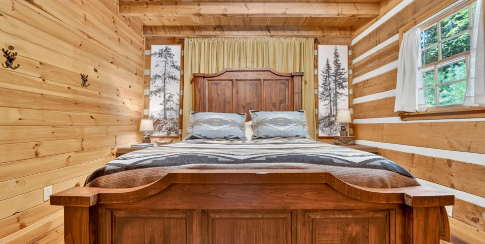 Blue Ridge Deer Haven Bedroom